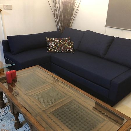 Diamond Stone Wooden Guest House Chandria 외부 사진