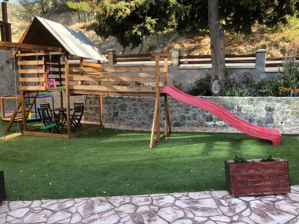 Diamond Stone Wooden Guest House Chandria 외부 사진