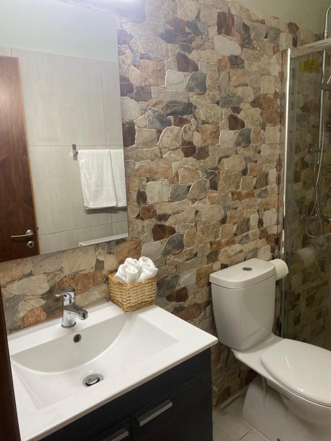 Diamond Stone Wooden Guest House Chandria 외부 사진