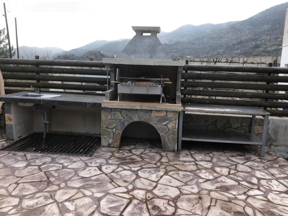 Diamond Stone Wooden Guest House Chandria 외부 사진