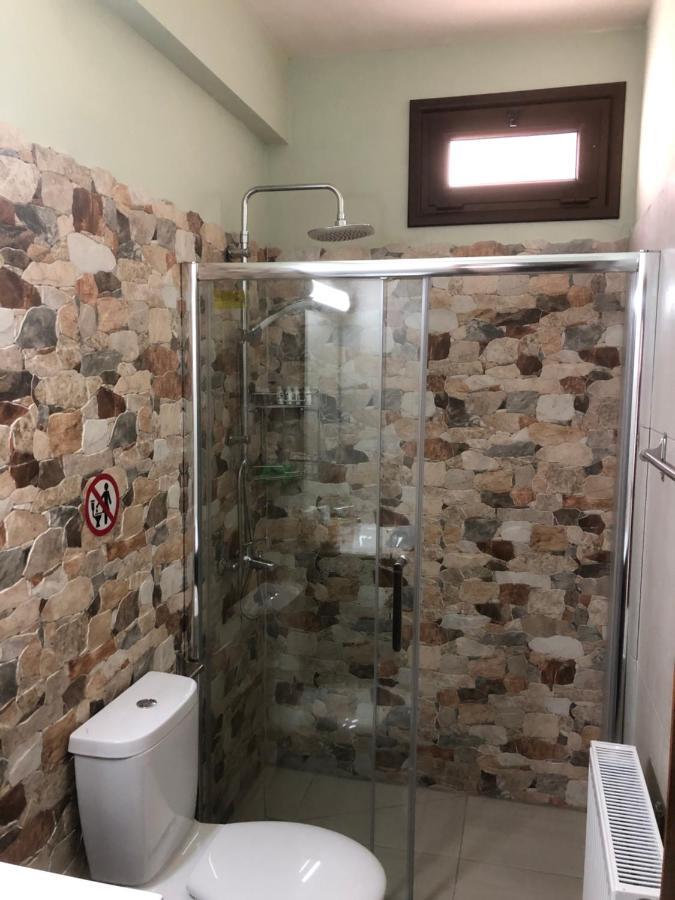 Diamond Stone Wooden Guest House Chandria 외부 사진