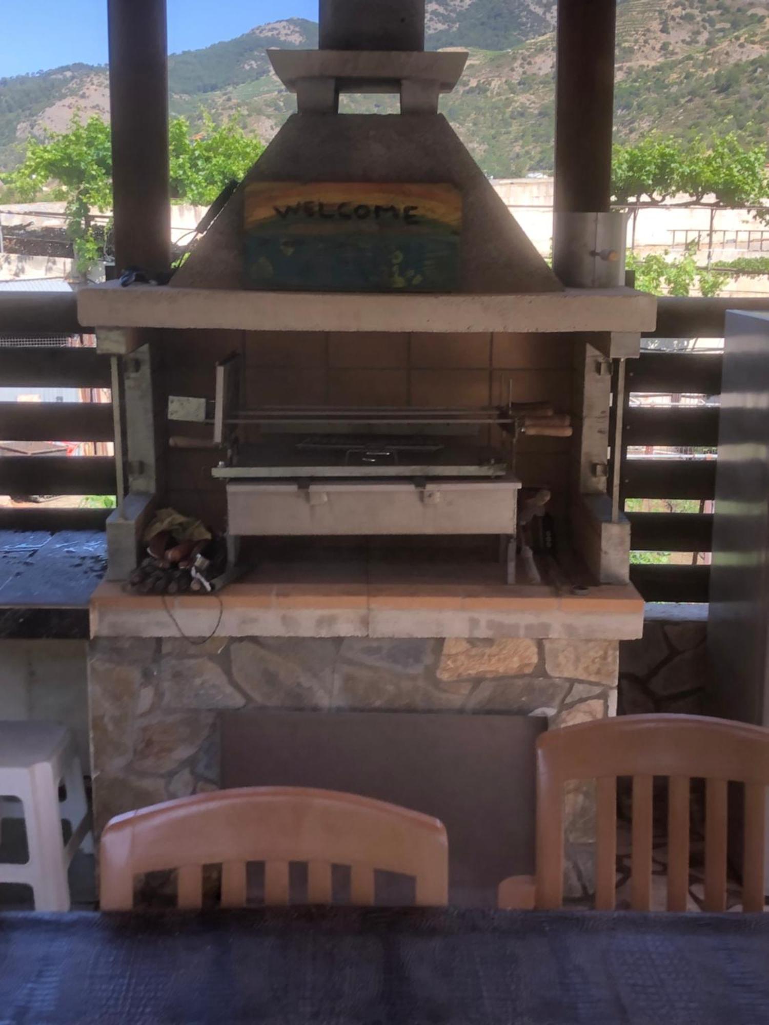 Diamond Stone Wooden Guest House Chandria 외부 사진
